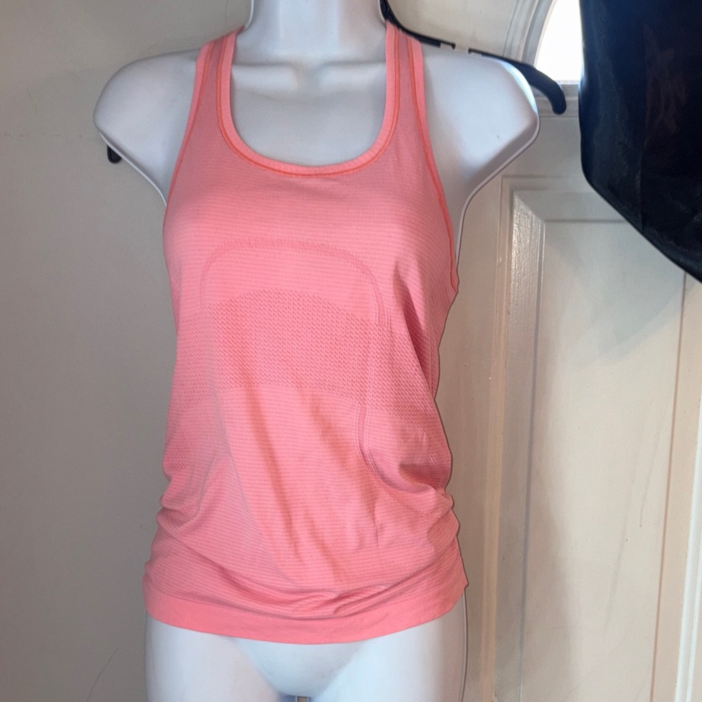 Lululemon Women's Lightweight Racerback Tank Top - Coral Pink